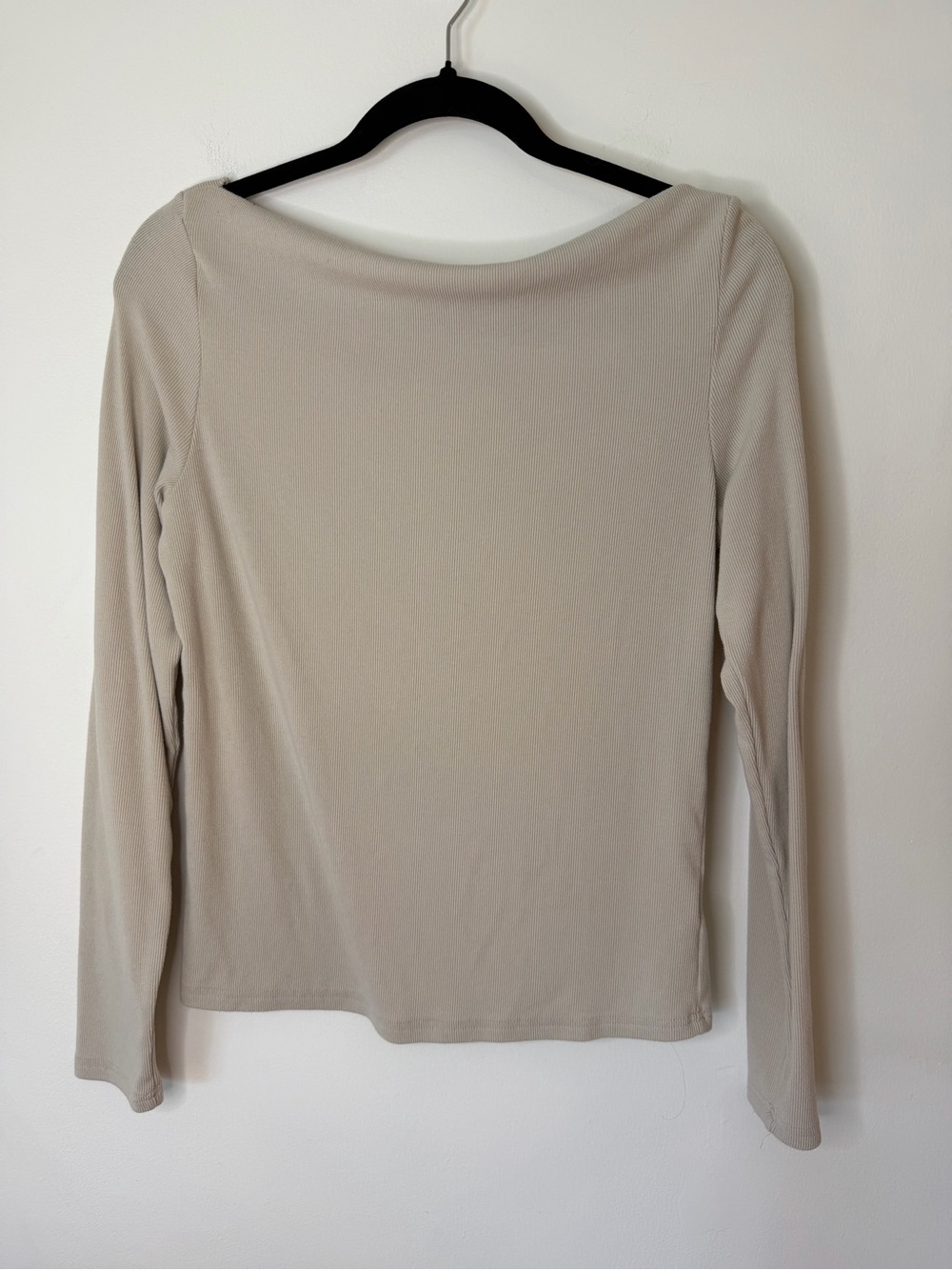 Emerson Lang Women’s Long Sleeve Boatneck Top in Light Taupe size large stretch